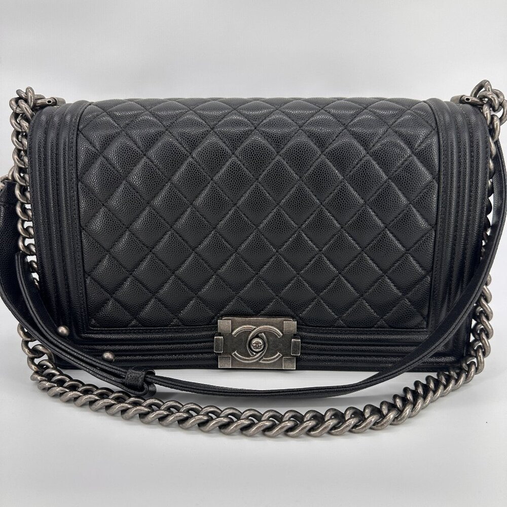 Chanel Quilted Boy Bag New Medium Black